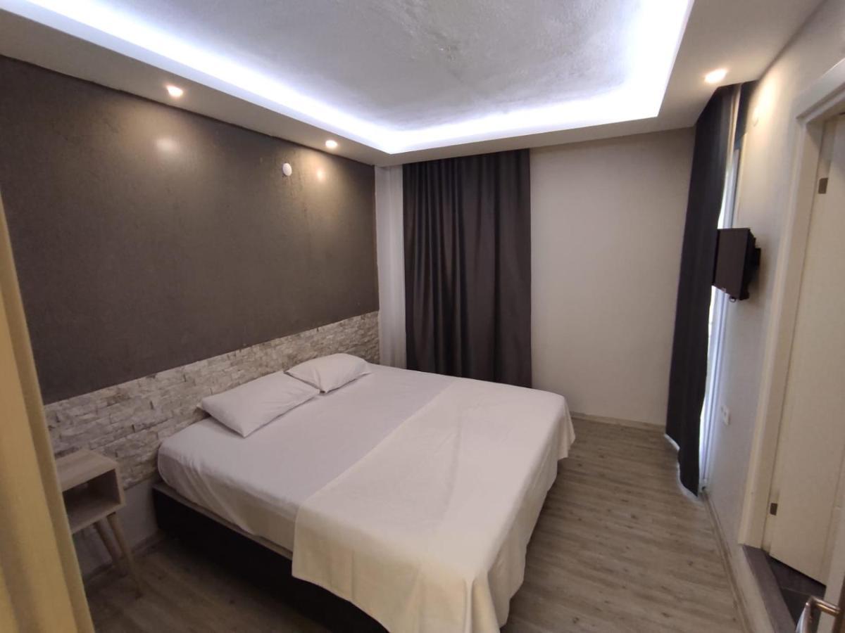 1989 Hotel Sebat Çeşme Extérieur photo