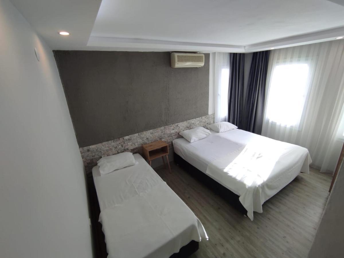 1989 Hotel Sebat Çeşme Extérieur photo