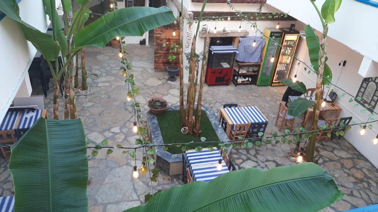 1989 Hotel Sebat Çeşme Extérieur photo