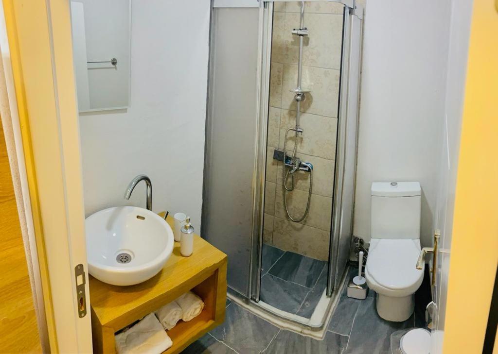 1989 Hotel Sebat Çeşme Extérieur photo