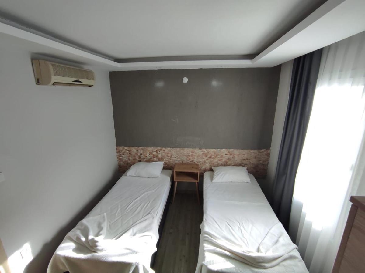 1989 Hotel Sebat Çeşme Extérieur photo