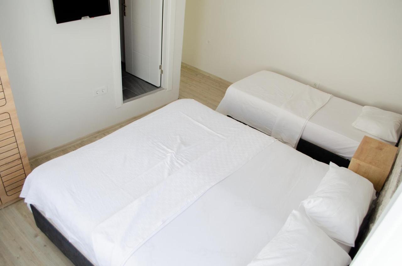 1989 Hotel Sebat Çeşme Extérieur photo
